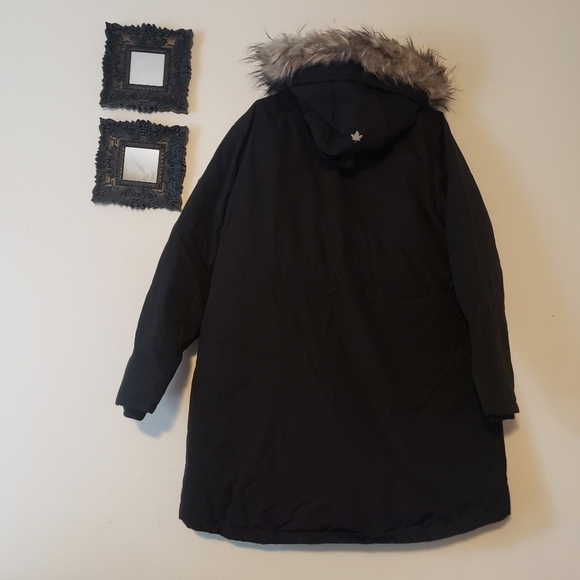 Canadiana Women's Parka - Picture 7 of 13